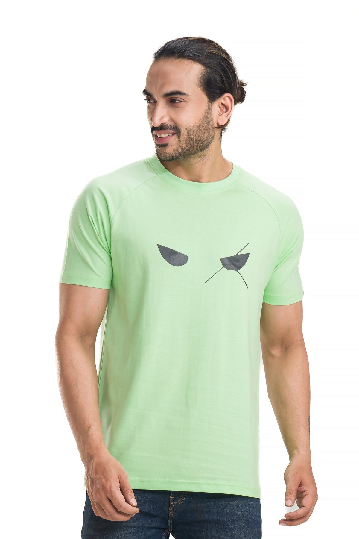 Mint Standard Printed Green Men\'s T-Shirt Fashion Souped Up Raglan –